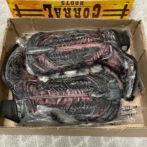 Corral boots
